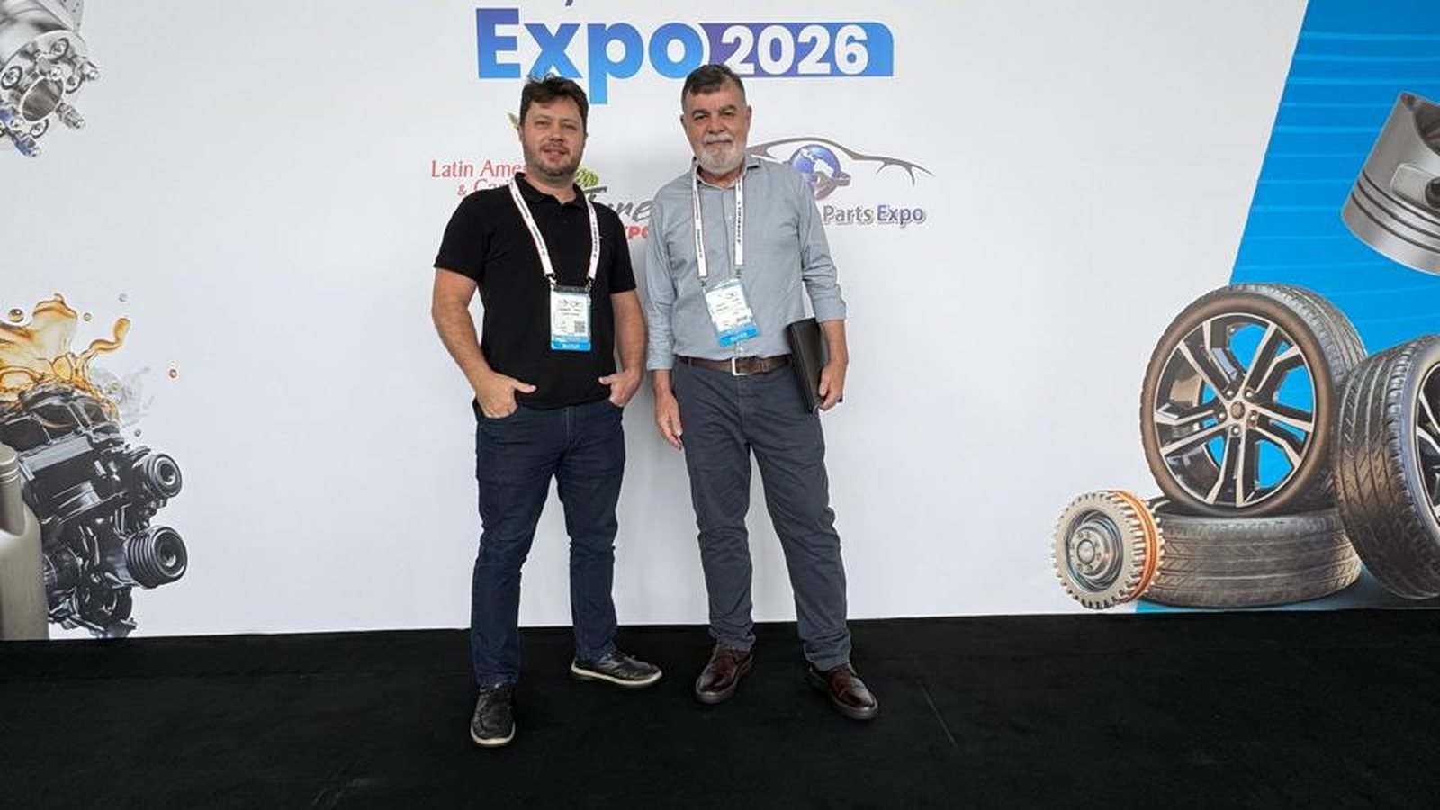 Equipe da Impak Import na Latin Tyre e Auto Parts Expo 2026, no Panama Convention Center