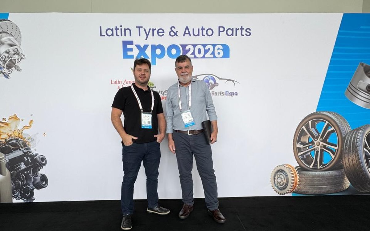 Equipe da Impak na Latin Tyre e Auto Parts Expo 2026, no Panamá